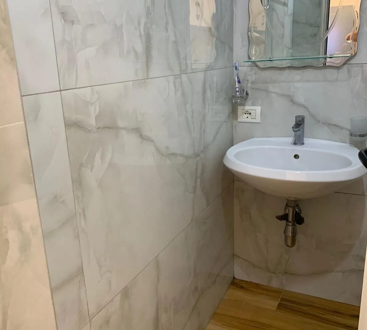 Lungo Mare Te Carburanti Castrati Appartement Vlorë